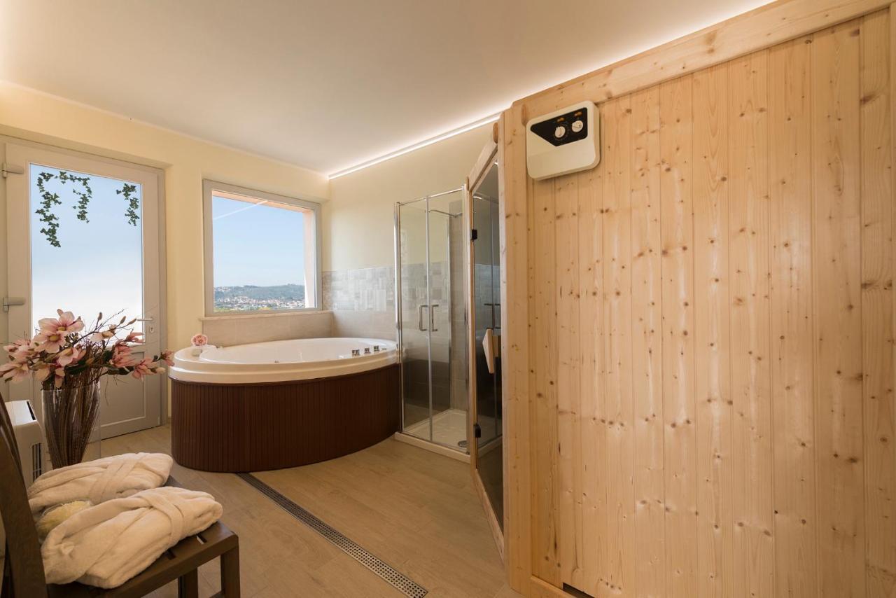 סינאלונגה Podere Abbazia B&B מראה חיצוני תמונה