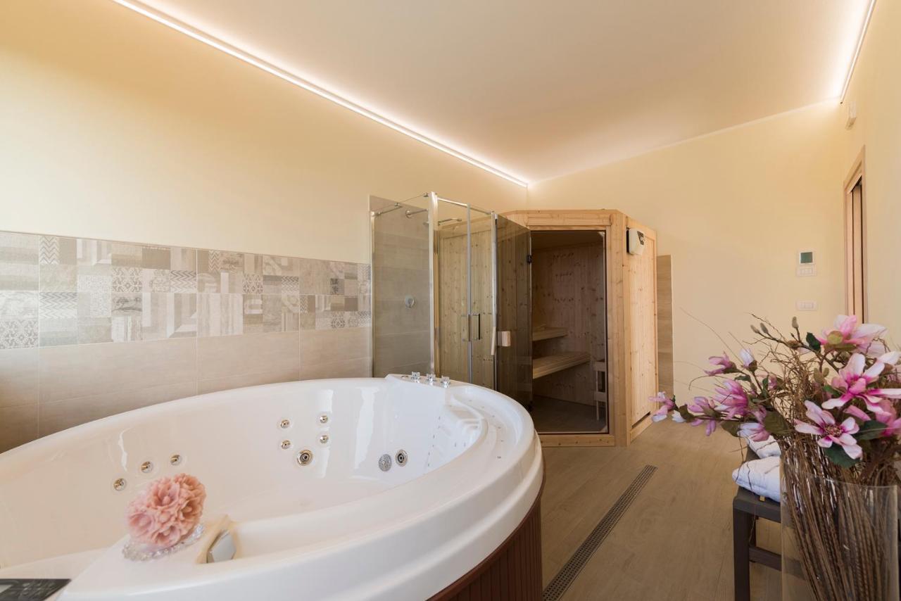 סינאלונגה Podere Abbazia B&B מראה חיצוני תמונה